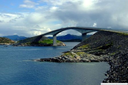 Storsesundetsky Bridge, Norway