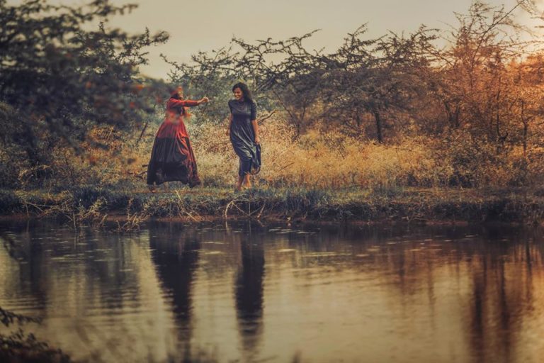 photographer-tells-tragic-indian-lesbian-story-through-30-heartbreaking-photos-13