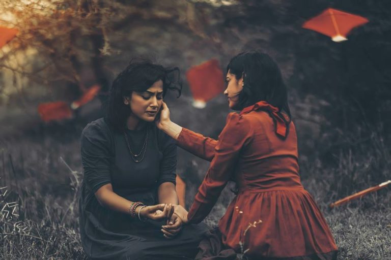 photographer-tells-tragic-indian-lesbian-story-through-30-heartbreaking-photos-15