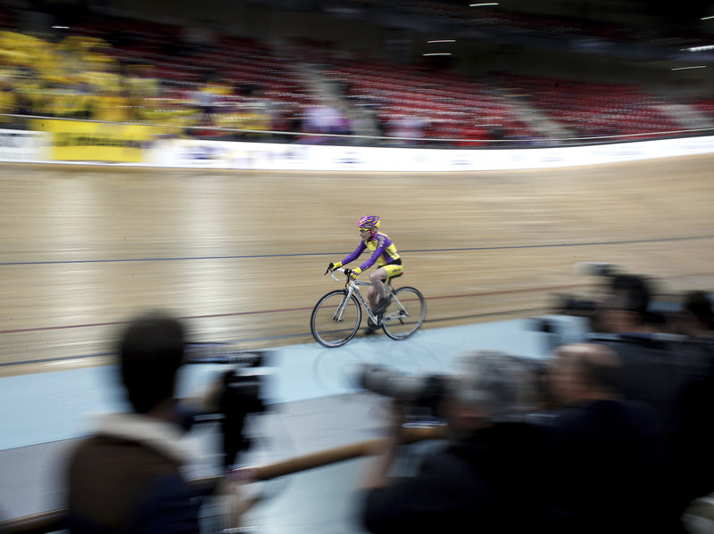 A Cyclist of 105 years old Rode 14 Miles in One Hour