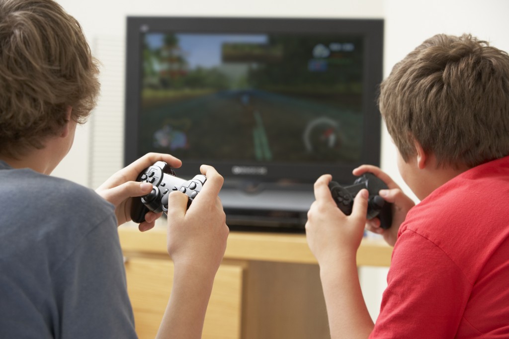 kids-playing-video-games