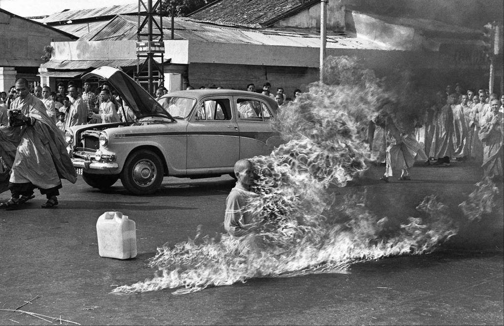 20 Powerful Images That Capture the Strength and Beauty of the Human Spirit.14