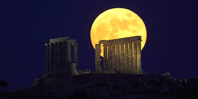 Supermoon 2017: The Biggest Full Moon of the Year. - Truth Inside Of You