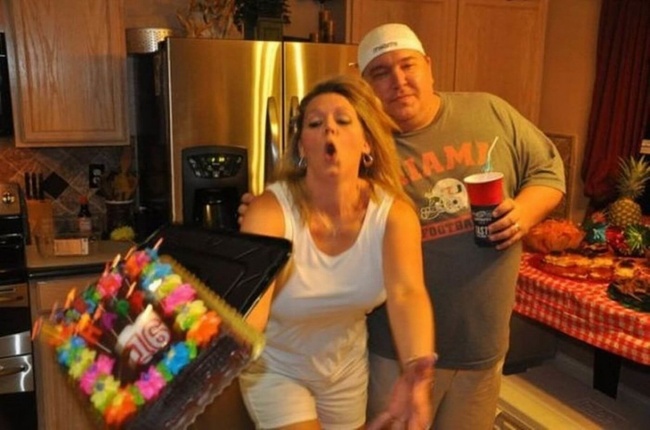 2. Surprise birthday party. Everything is picture perfect. Like how perfectly this cake was dropped.