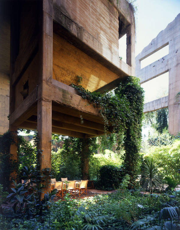 Architect Turns Old Cement Factory Into His Home, And The Interior Is