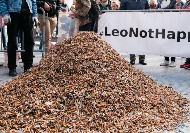 Volunteers Pick Up 300,000 Cigarette Butts In Brussels, Only In 3 Hours