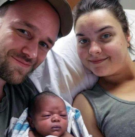 White woman gave birth to a black baby from her white husband